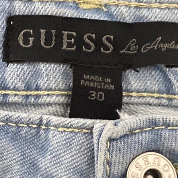Guess Gia Rolled Cuff Short - Picture 8 of 8